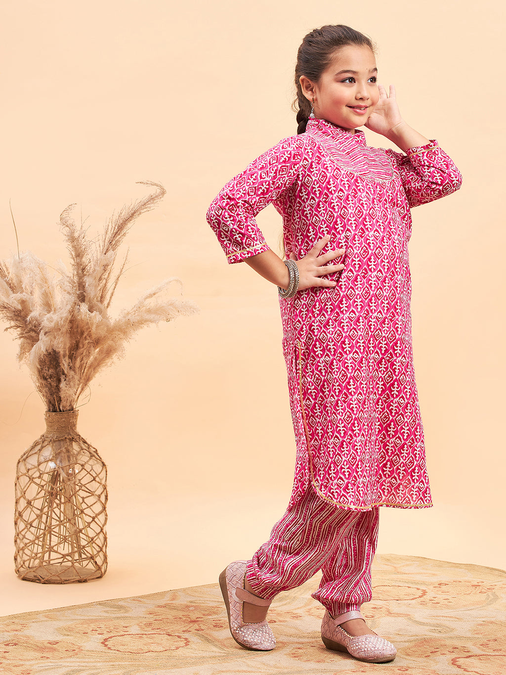 Girls Knee Length Printed Kurti Set - Pink