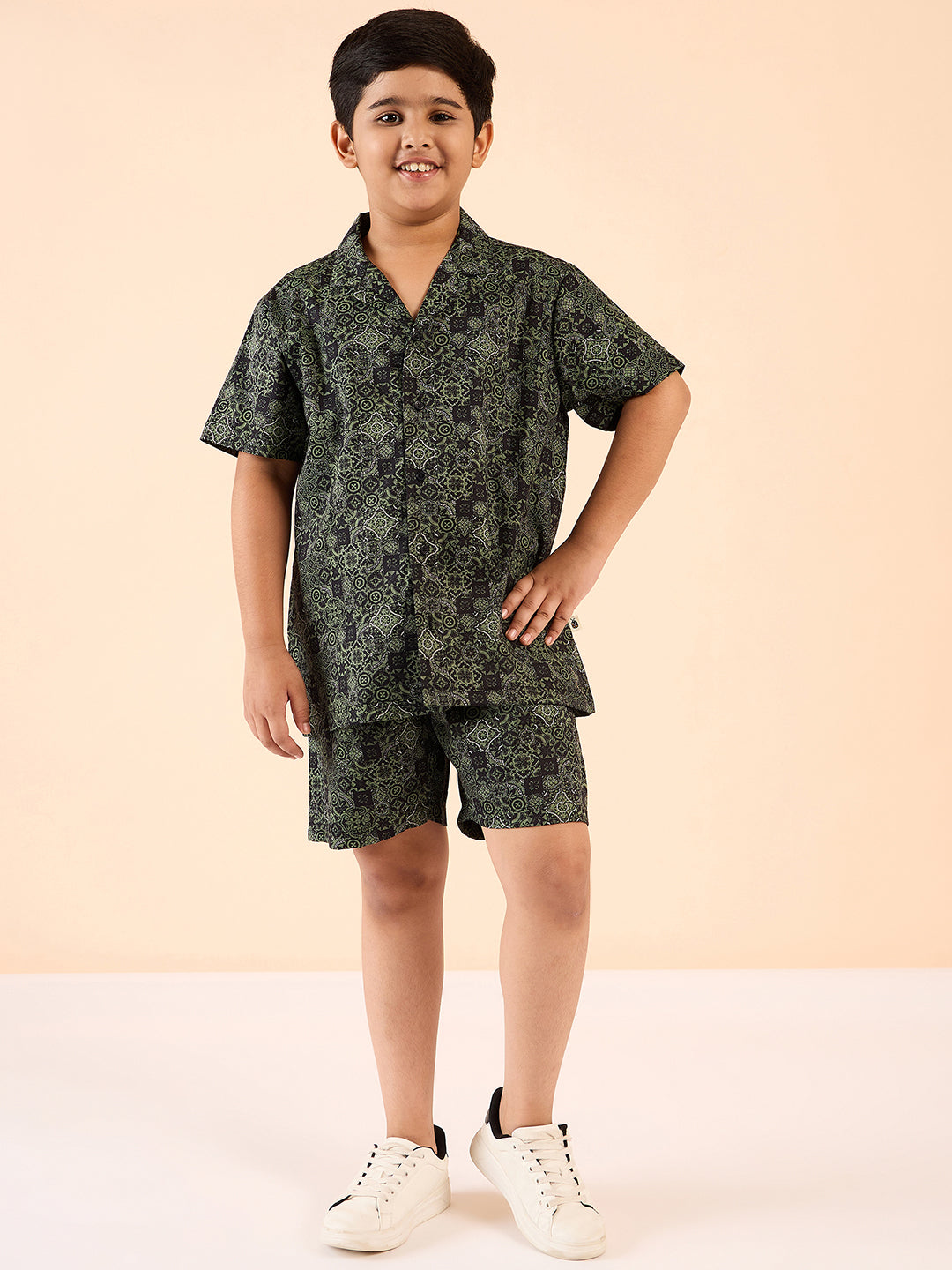 Boys Mid Thigh Printed Shirt with Shorts - Green