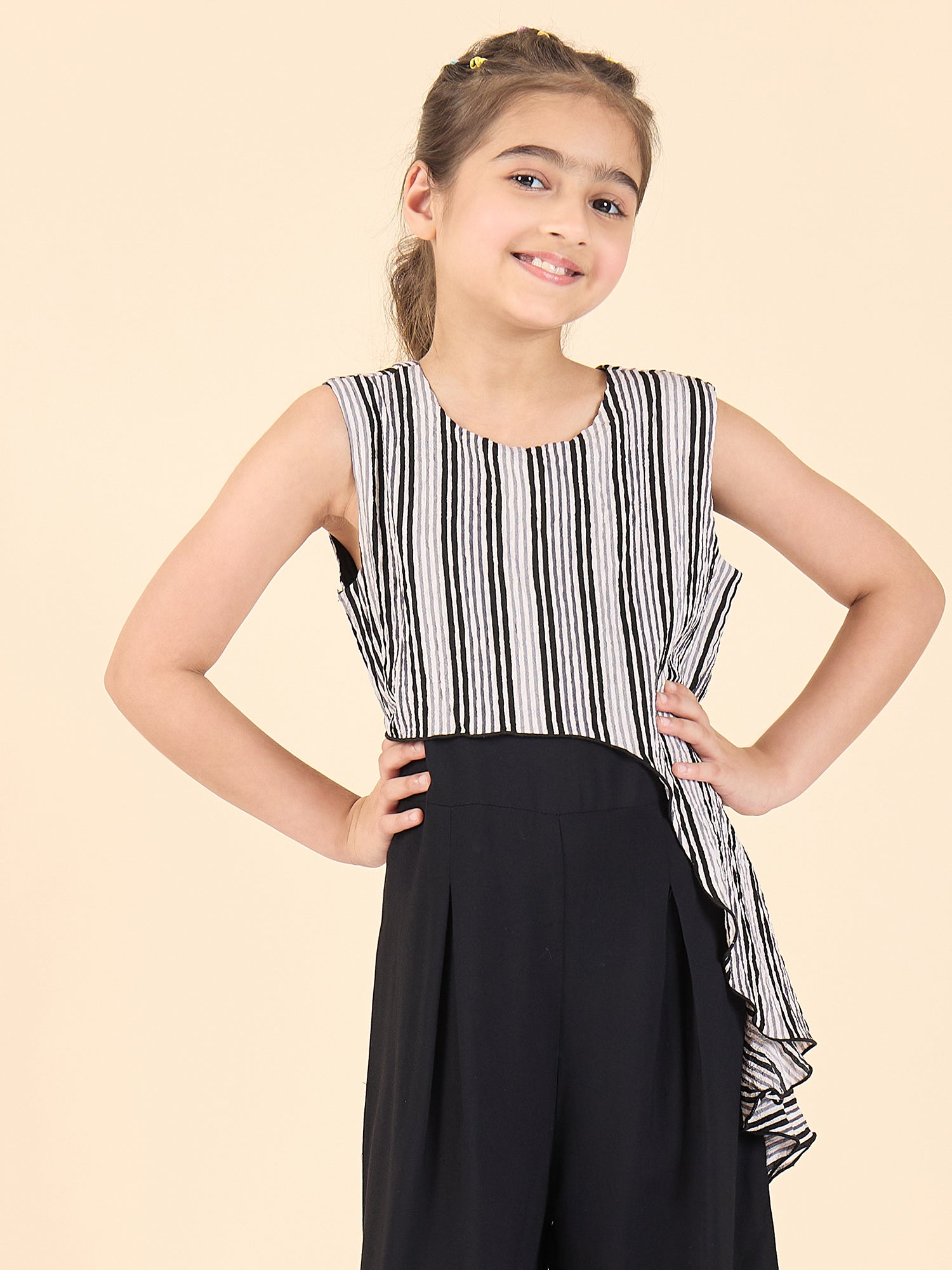 Girls Ankle Length All over Print Jumpsuit - Black