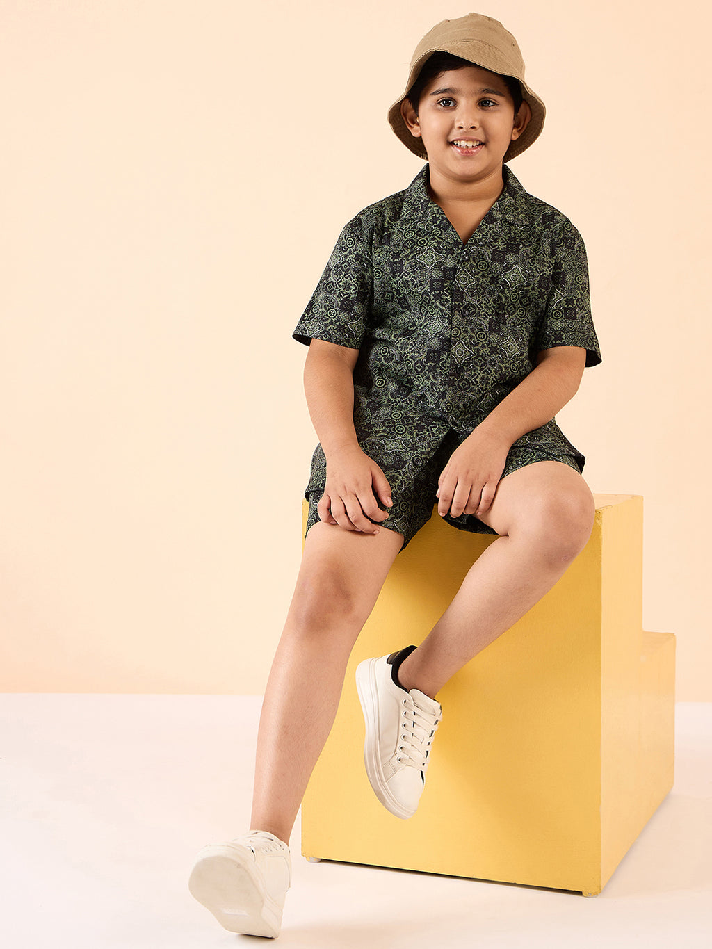 Boys Mid Thigh Printed Shirt with Shorts - Green
