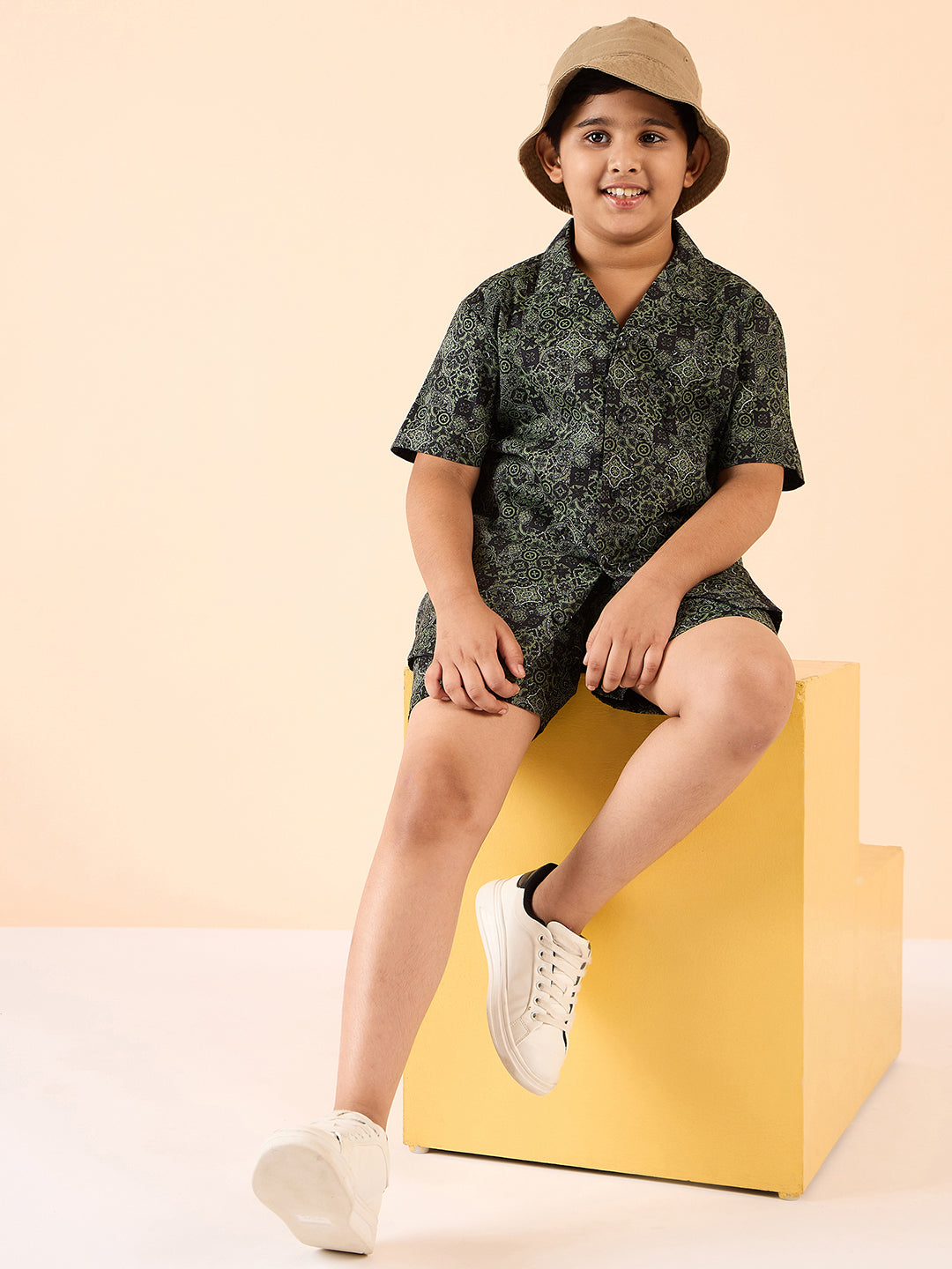 Boys Mid Thigh Printed Shirt with Shorts - Green