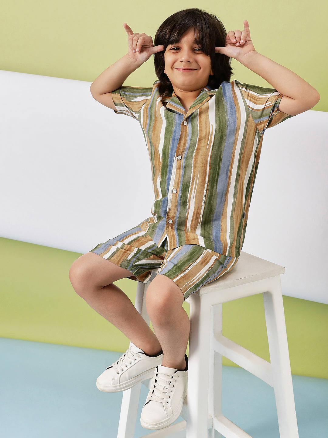 Boys Mid Thigh Printed Shirt with Shorts - Green