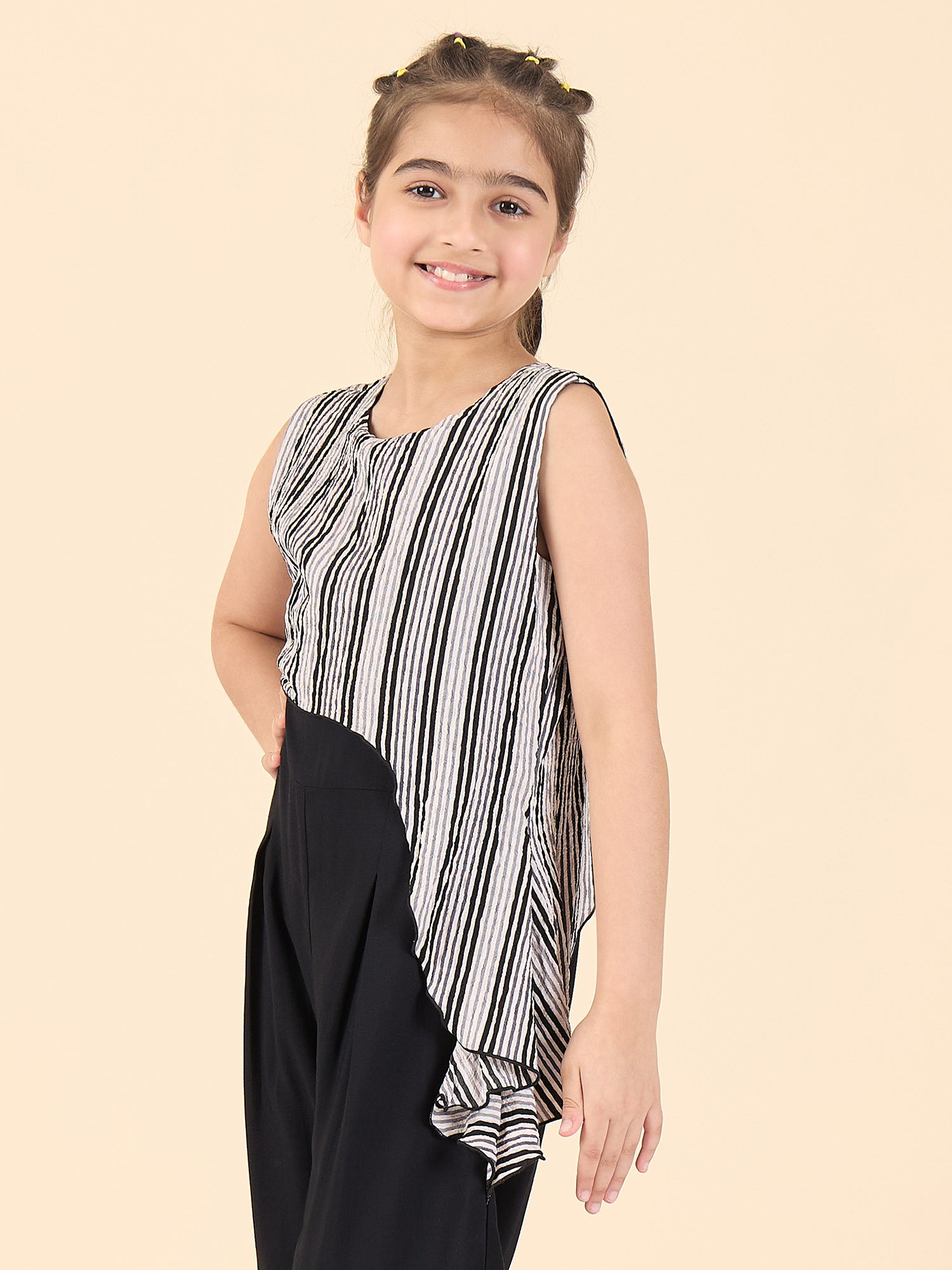 Girls Ankle Length All over Print Jumpsuit - Black