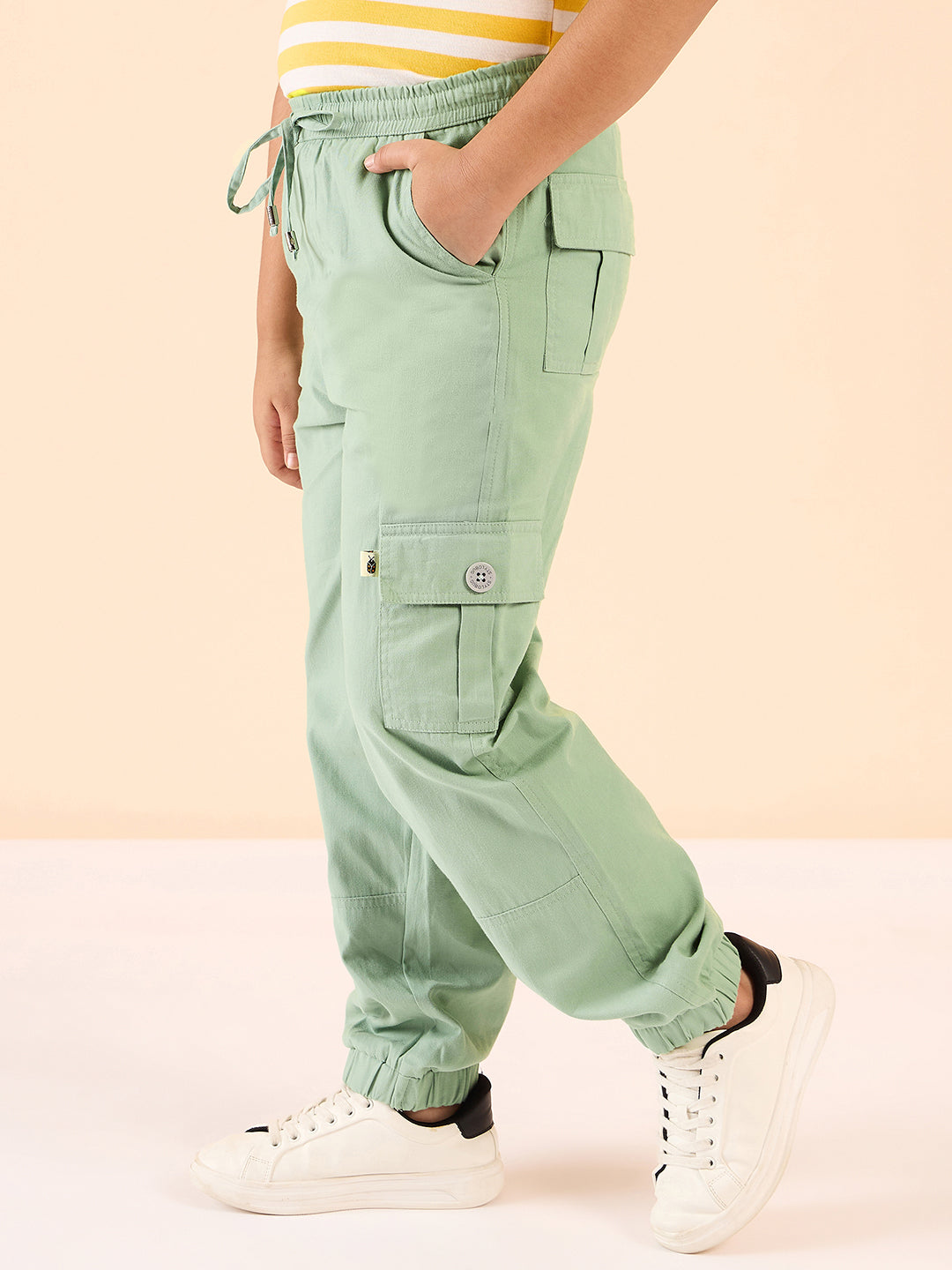 Boys Ankle Length Solid Cargo Pants - Green