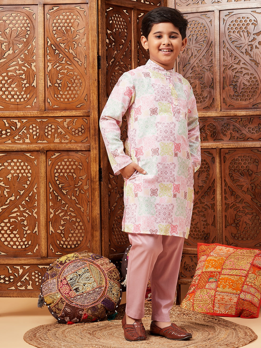 Boys Knee Length Abstract print Kurta Set - Multi