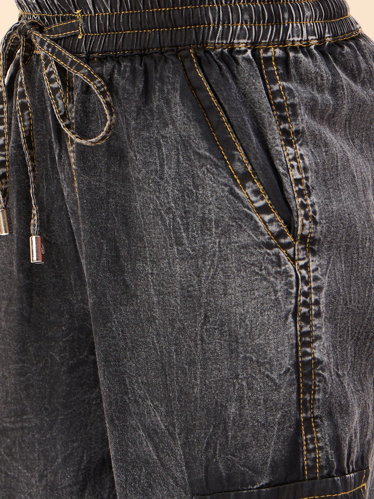 Boys Ankle Length Solid Cargo Pants - Black