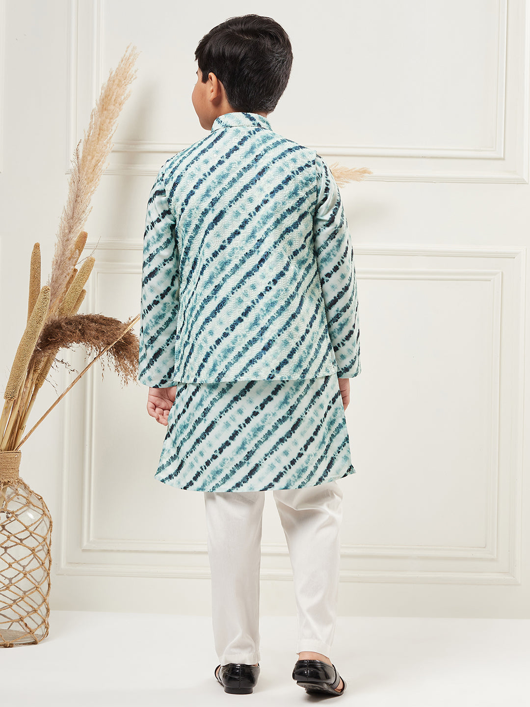 Boys Above Knee Embroidery Kurta Set with Jacket - Green