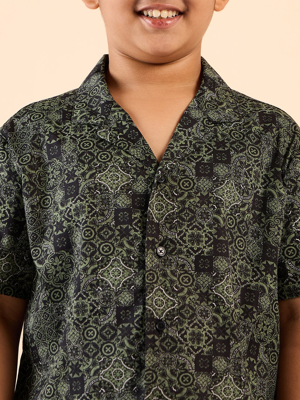Boys Mid Thigh Printed Shirt with Shorts - Green