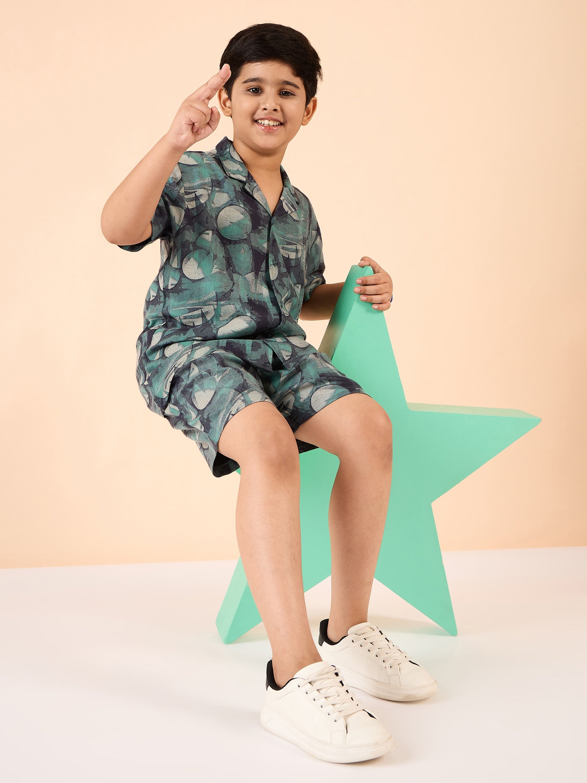 Boys Mid Thigh Printed Shirt with Shorts - Green