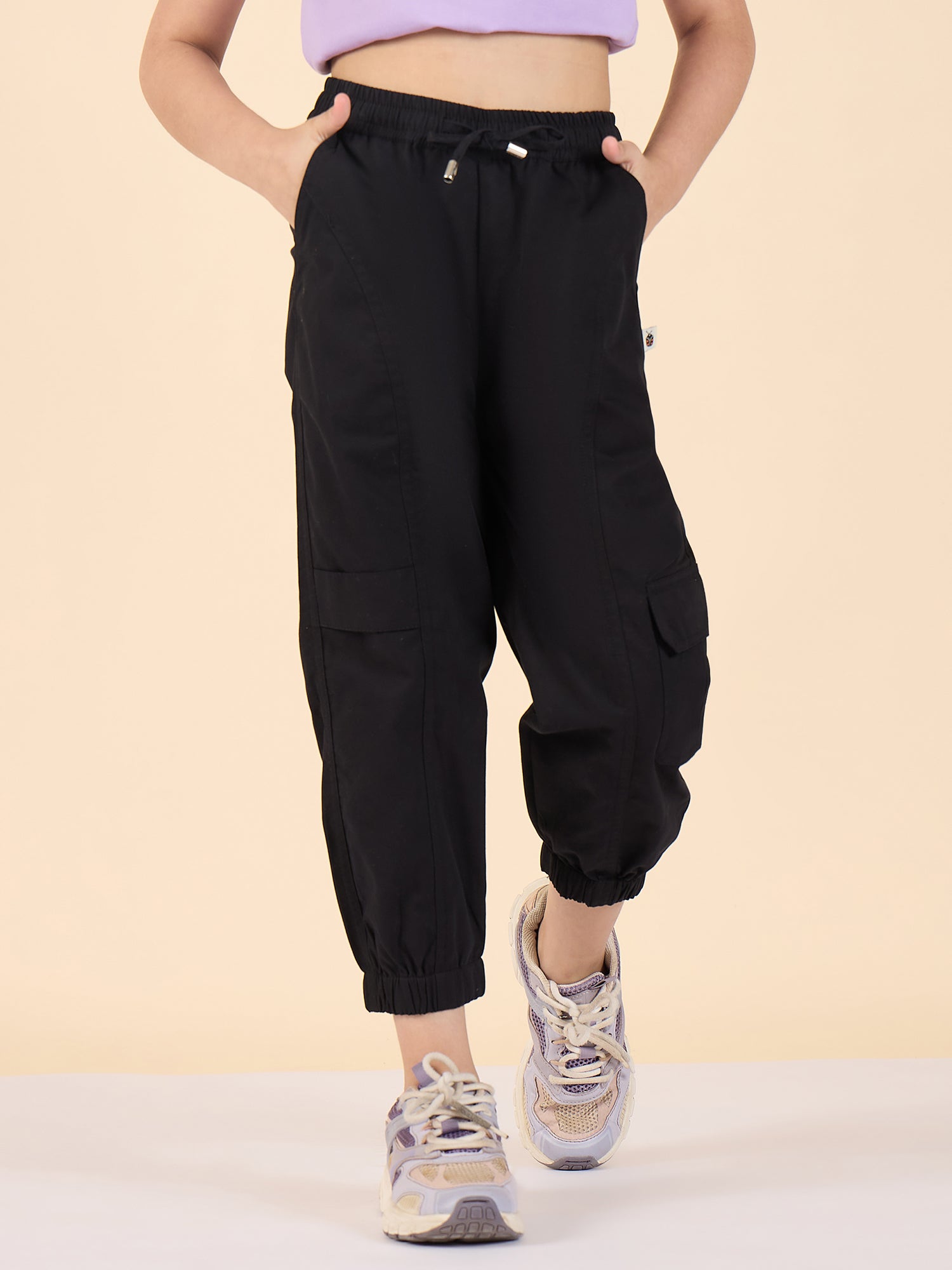 Girls Ankle Length Solid Cargo Pants - Black