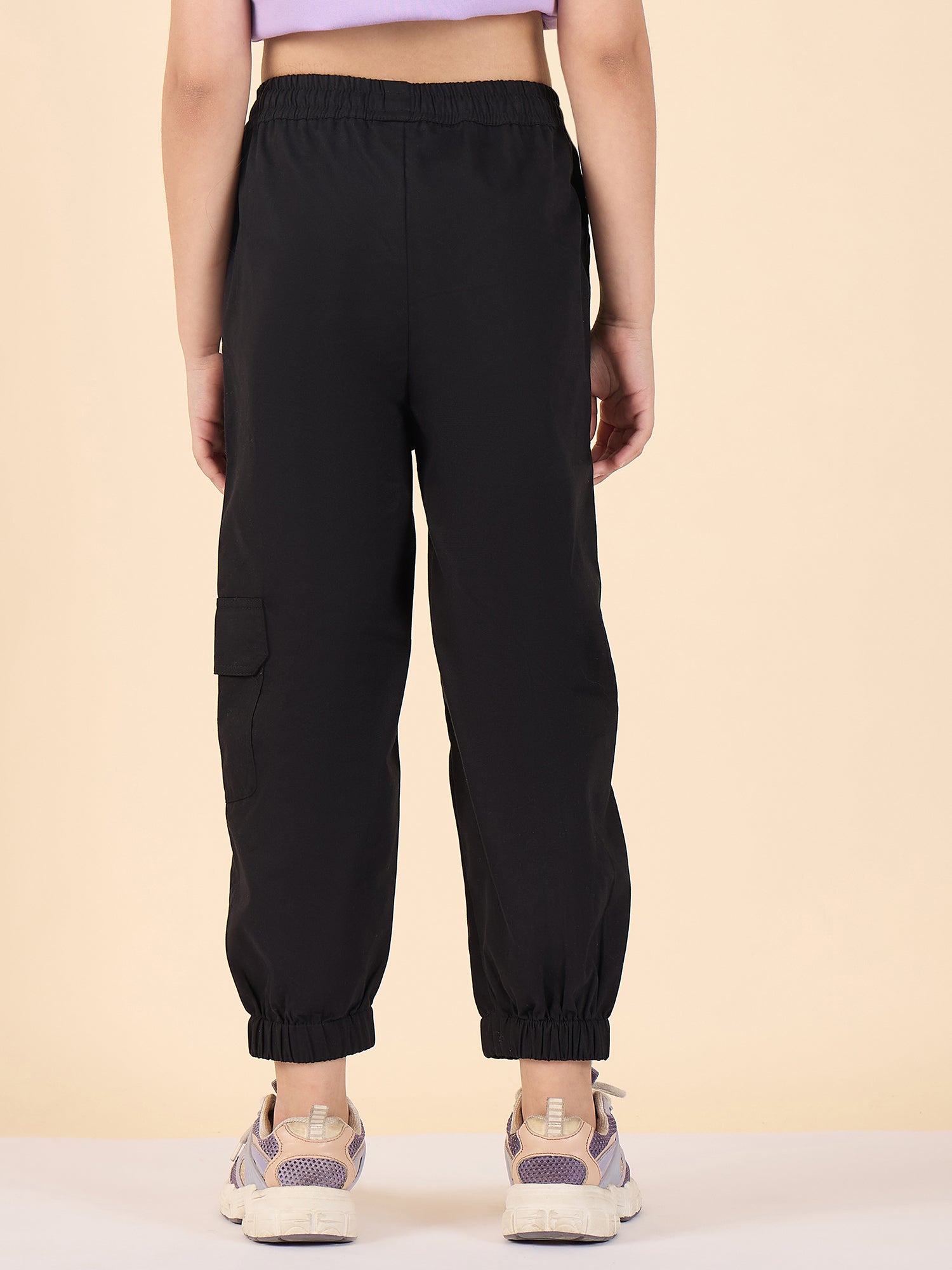Girls Ankle Length Solid Cargo Pants - Black