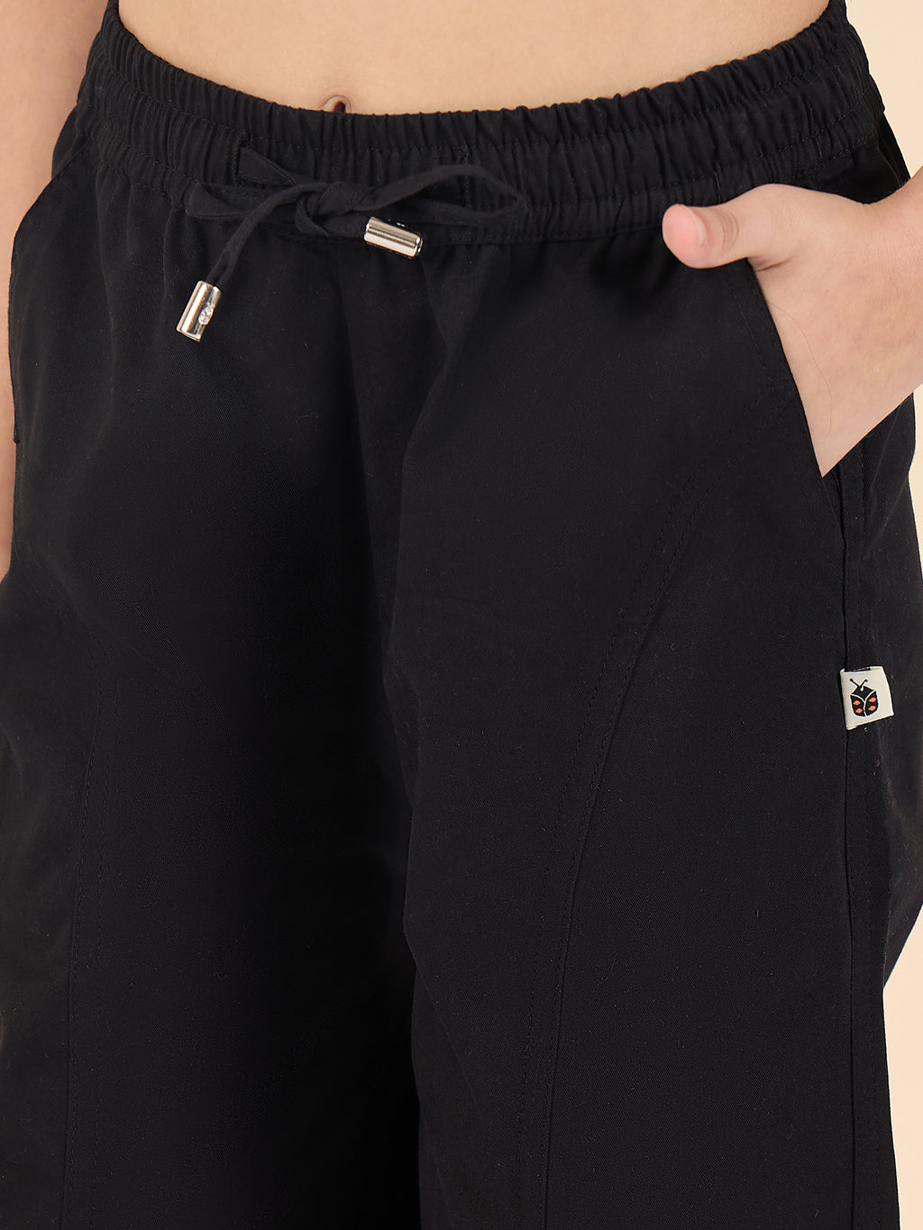 Girls Ankle Length Solid Cargo Pants - Black