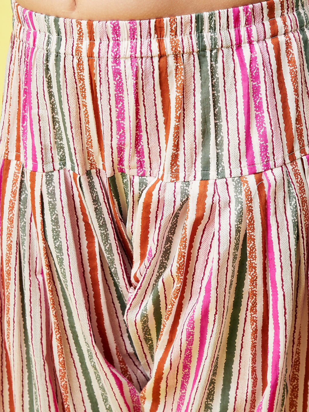 Girls Knee Length Printed Kurti Set - Pink