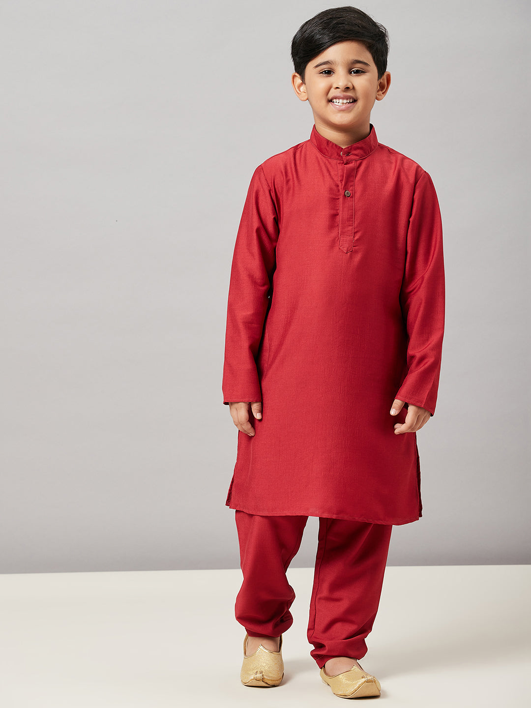 Boys Knee Length Solid Kurta Set - Maroon